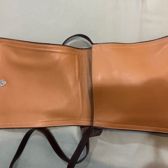 Coach Tan Leather Shoulder Bag - Picture 5 of 10